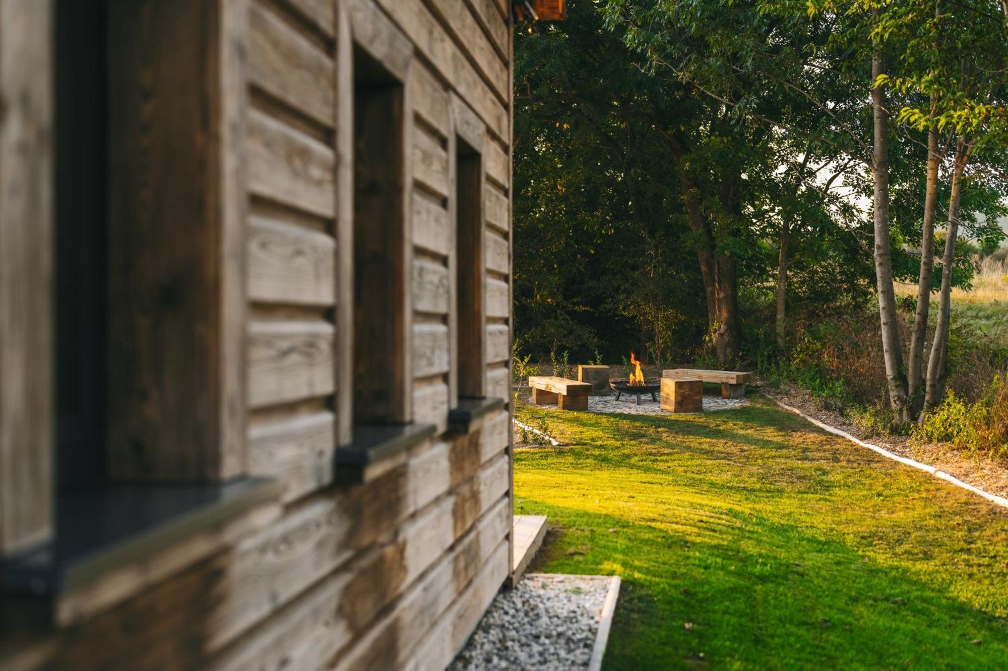 Roubenka "Tam Kde Lisky Davaji Dobrou Noc" Villa Cerny Dul Exterior photo
